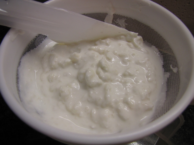 Stirring kefir grains