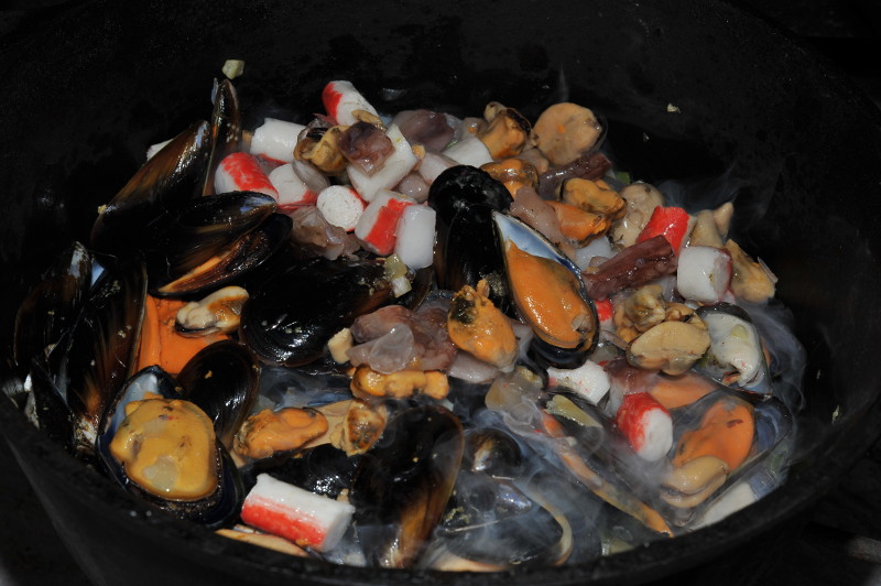 Mussels and seafood mix